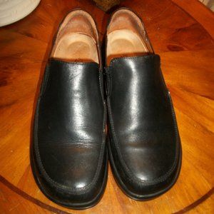Birkenstock Black Leather Loafer Shoe Pre owed Nice condition sz 42  US sz11